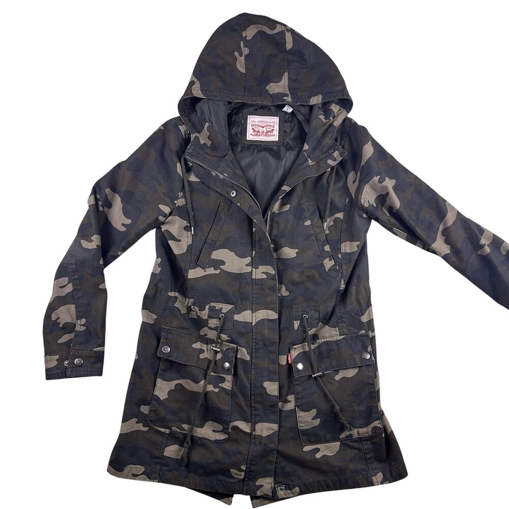 Women's‎ Camouflage Jacket Levi's Hooded Anorak Parka Size Medium Fish tail Camo